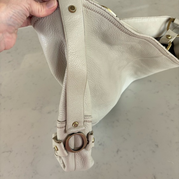 Oroton Cream Leather Shoulder Bag - Picture 8 of 16